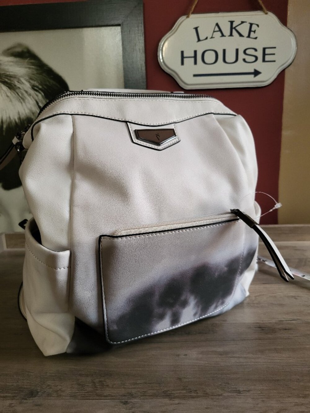 NWOT SIMPLY VERA BY VERA WANG OMBRE SLING BACKPACK